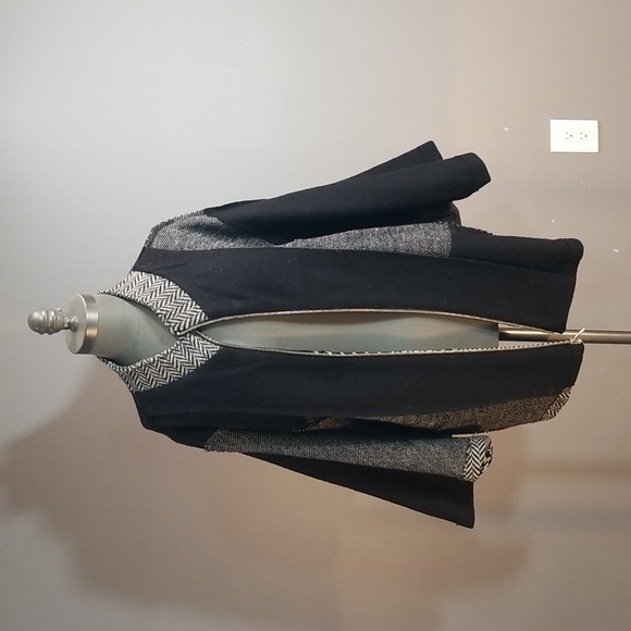 100% wool Katie Todd S/M jacket/cape/poncho type black grey patterned - Picture 10 of 12